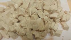 H&uuml;hnerfilet gekocht und geschnitten