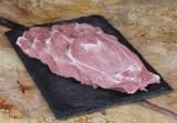 frisch geschnittene Schopfschnitzel fr gebackene Schnitzel